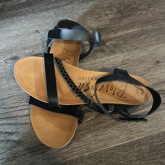Women’s Black Sandals - Picture 2 of 3